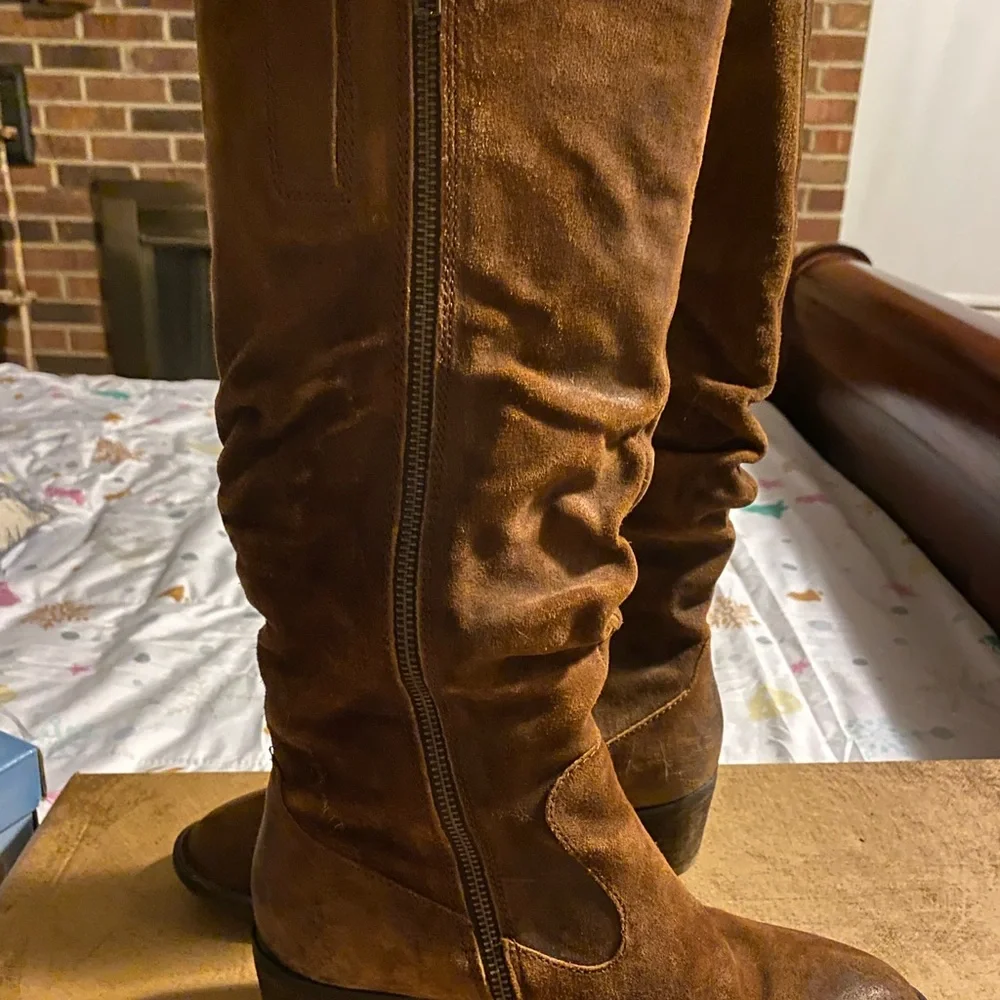 Born Knee-High Women's Boots - Picture 3 of 6